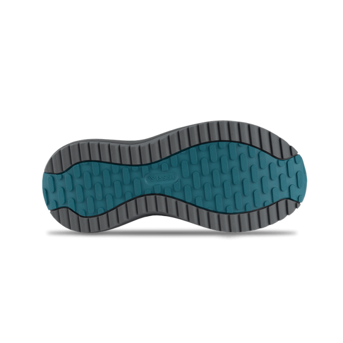 CloudburstHighTopSneaker-PeakBlack-Sole-WithShadow_11047813-bc45-47de-aa4c-87ff7c8d1585.png