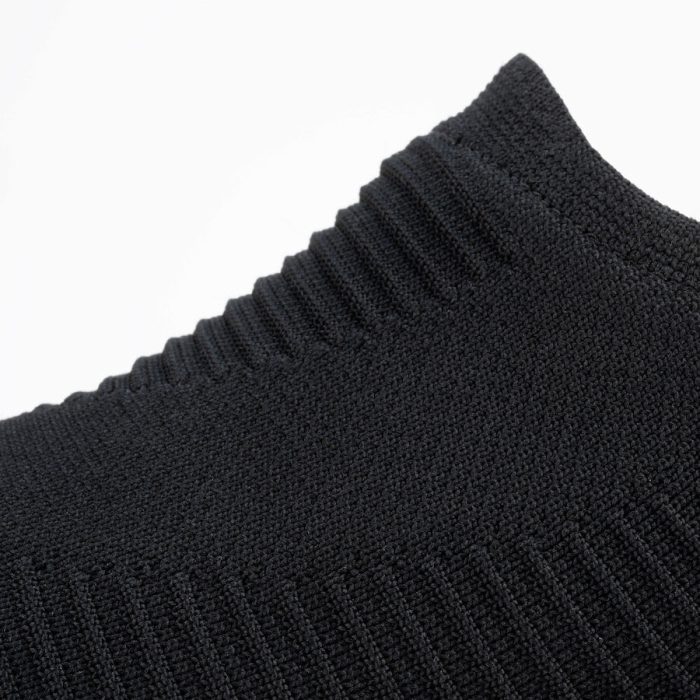 EVMoveSlipOnAllBlack-DetailShot-Mid_61bb97e4-79bf-4aea-8dc6-81b895a52ceb.jpg