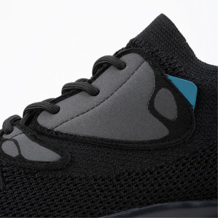 EV_Move_BlackOnBlack_3878cda2-a136-4eea-92d7-3c398b8167b7.jpg