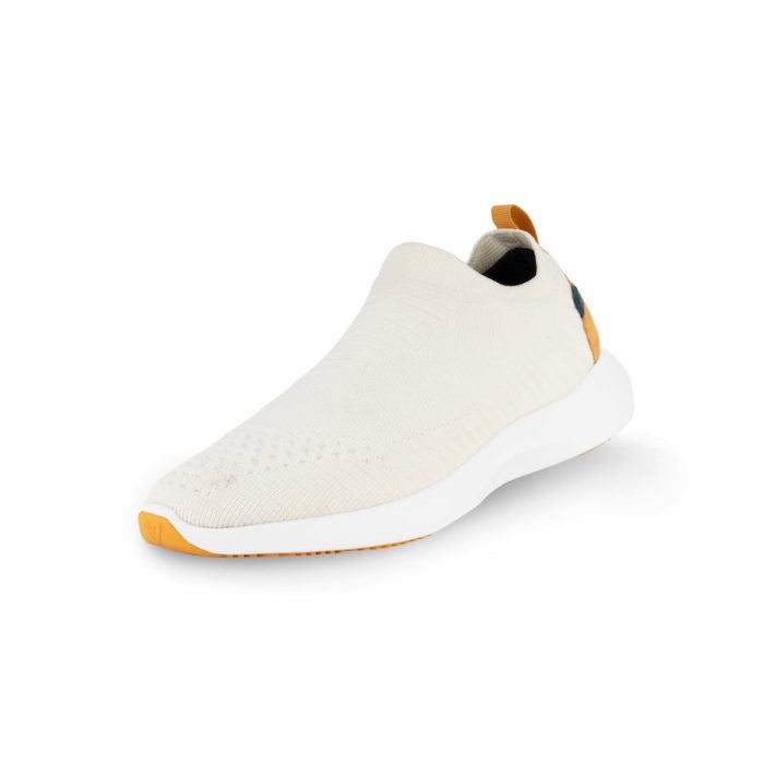 EverydayMove-SlipOn-Oasis-3_4View-WhiteBG-WithShadow.jpg