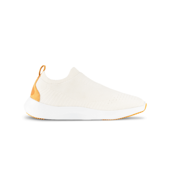 EverydayMove-SlipOn-Oasis-RightSideView-Transparent-WithShadow.png