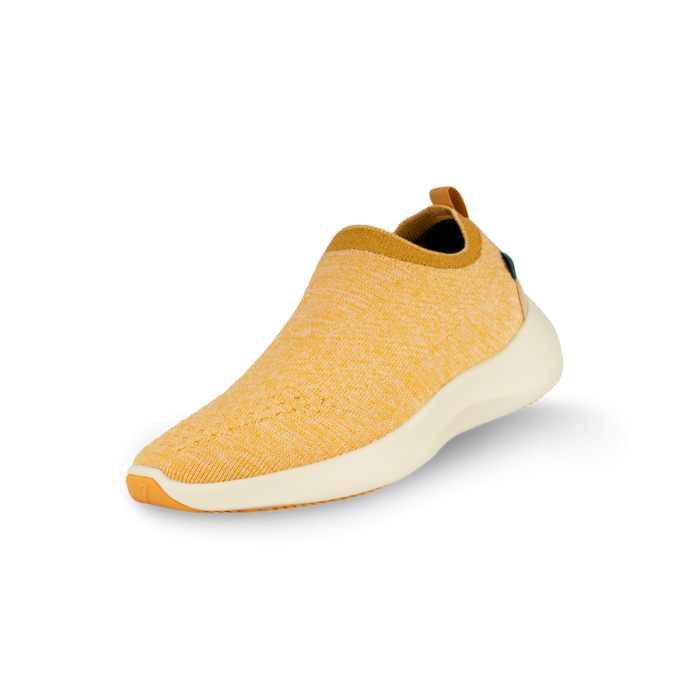 EverydayMoveSlip-On-Oasis-3_4View-Transparent-WithShadowoptimized_a2d2a507-3723-4073-8ee8-1c20f22fcaa2.png