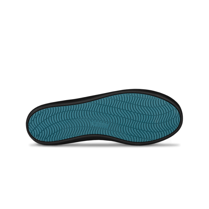 OPTIMIZED_Soho-AsphaltBlackOnBlack-Sole-BlackSignifier-Transparent-WithShadow_834e6ad1-9a85-4f68-bee4-9e475890fda5.png