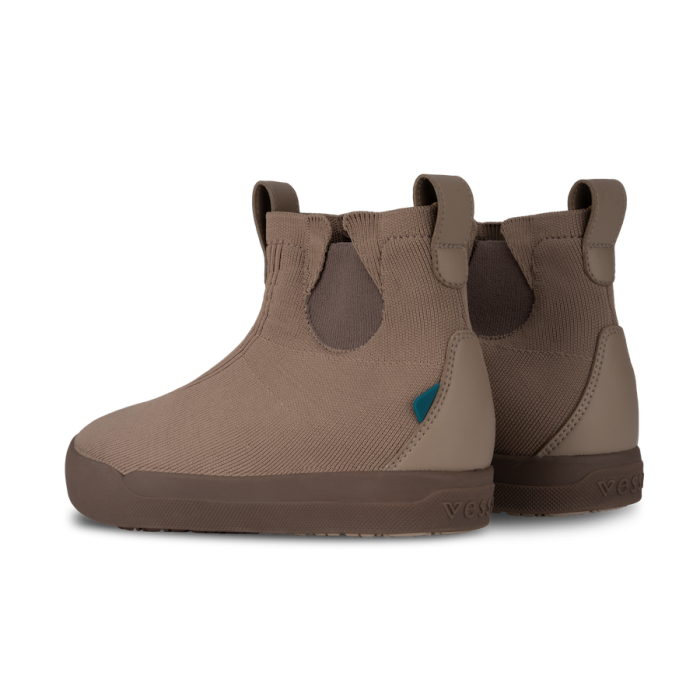 Optimized_WeekendChelseaBoots-SiltBrown-BackShot-Transparent-WithShadow_1750b805-e43a-47d5-974a-e00b87dac04a.png