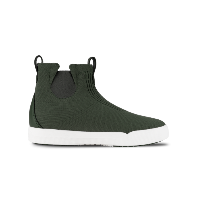 Optimized_WeekendChelseaBoots-SpruceGreen-RightSideView-Transparent-WithShadow.png
