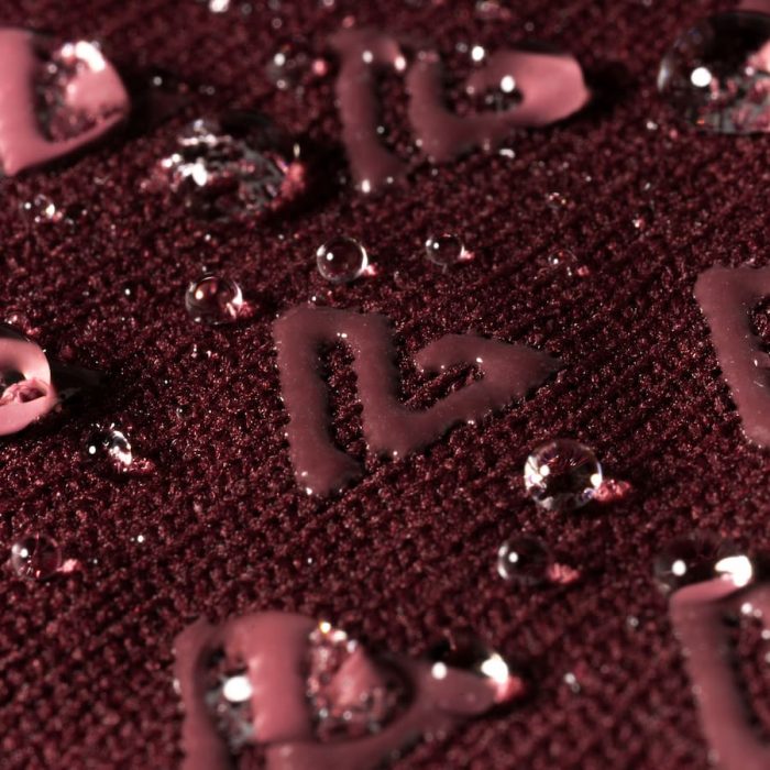 Vessi-Gloves-2024-Detail-Mahogony.jpg
