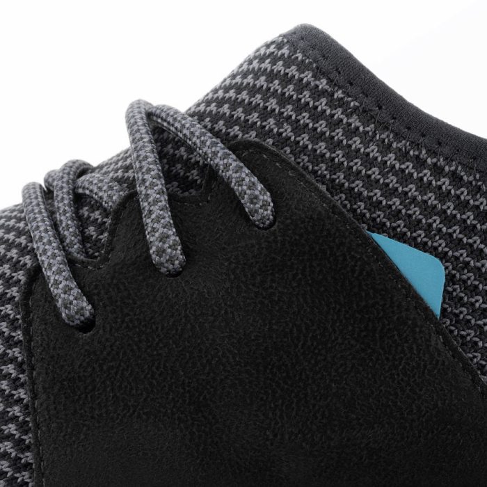 WHITEBGEverydayClassic-MidnightBlackonBlack-DetailShot-Mid.jpg