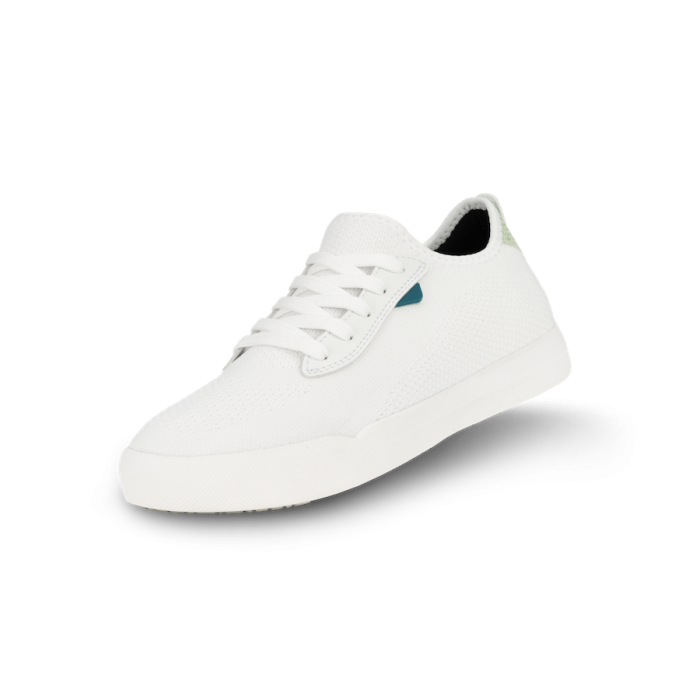 Weekend-White_LotusGreen-3_4View-Transparent-WithShadow.png