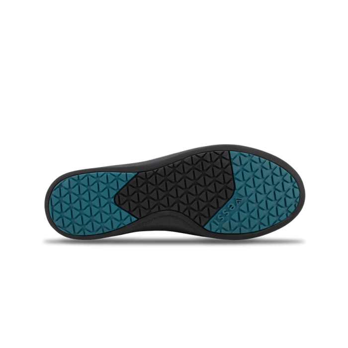 WeekendChelseaBoot-AllBlack-Sole-Transparent-WithShadow_6d85d88f-43bf-4e05-9dd0-f5f03e6c17cd.png