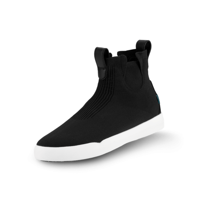 WeekendChelseaBoot-Black-FrontView-Transparent-NoShadowWeekendChelseaBoot-Black-3_4View-Transparent-WithShadow.png
