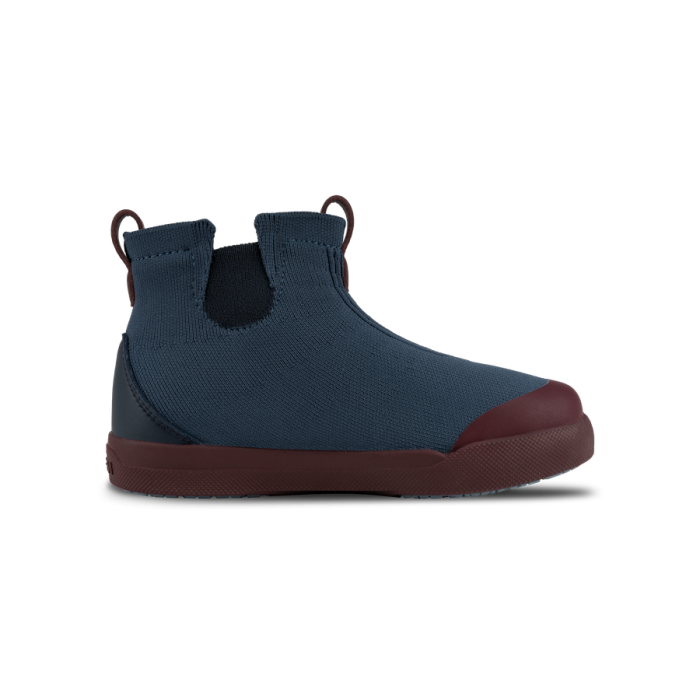 WeekendChelseaKids-Twill_Mahogony-RightSideView-Transparent-WithShadow.png