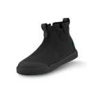 WeekendChelseaKidsBoots-BlackonBlack-3_4View-Transparent-WithShadow-1.png