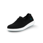 WeekendCozySlippers-Black-3_4View-Transparent-WithShadow_cac5ce53-0e9c-41aa-a26b-a2cfa5d100e4.png