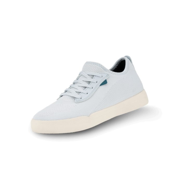 WeekendOnshoreBlue-3_4View-Transparent-WithShadow.png