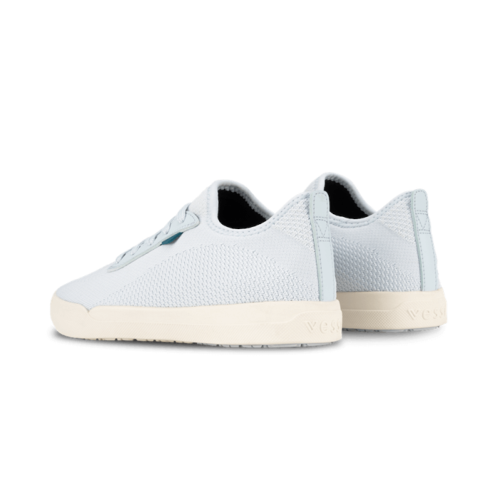 WeekendOnshoreBlue-BackView-Transparent-WithShadow.png