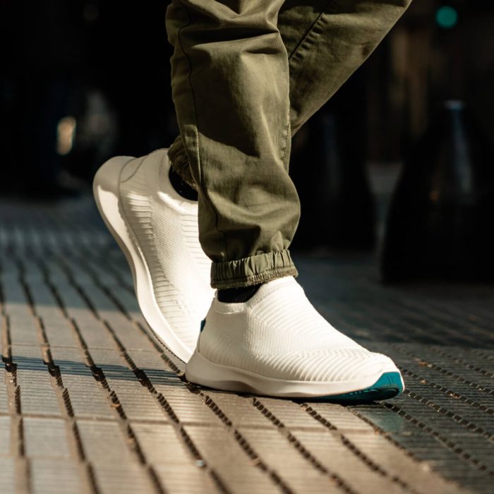 evmoveslip-men-polarwhite.jpg